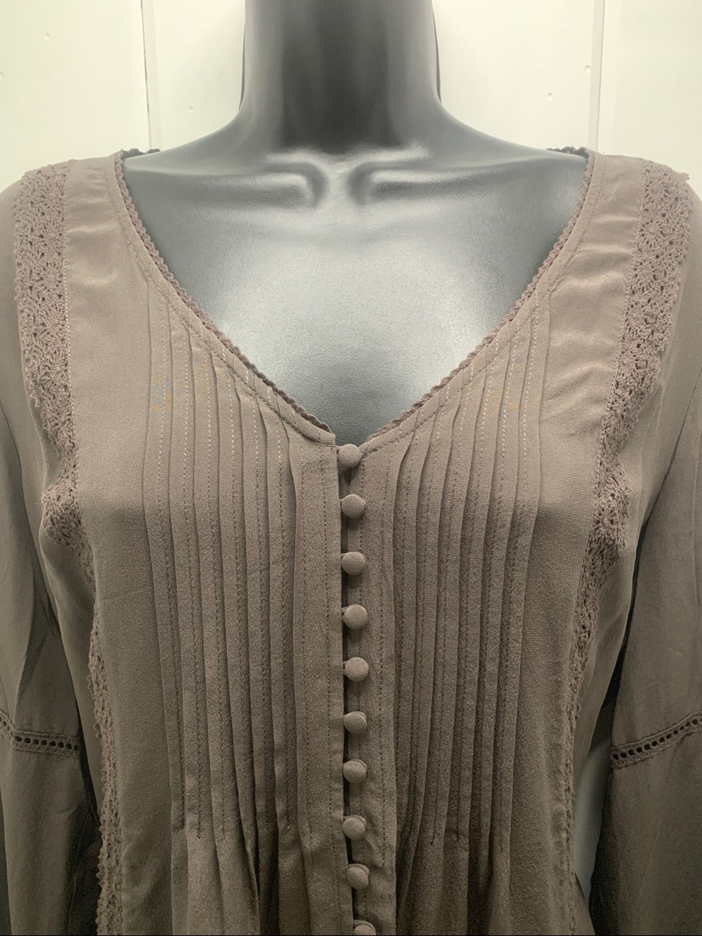 Soft Surroundings M Tunic Top Brown Silk Peasant Button Down Long Sleeve Pintuck - Picture 2 of 9